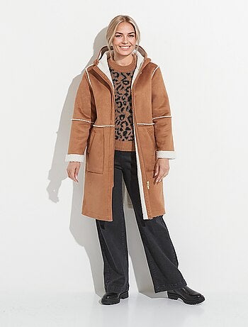 Manteau zippé à capuche effet peau lainée chaud