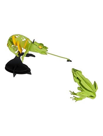 Maquette 3d en papier caméléon vert