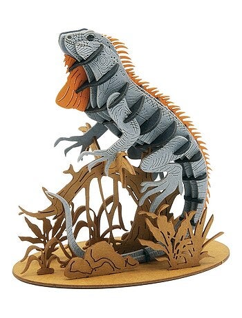 Maquette 3d en papier lézard