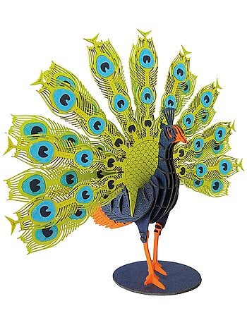 Maquette 3d en papier paon