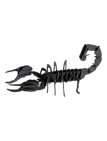 Maquette 3d en papier scorpion