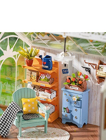 Maquette dreamy garden house