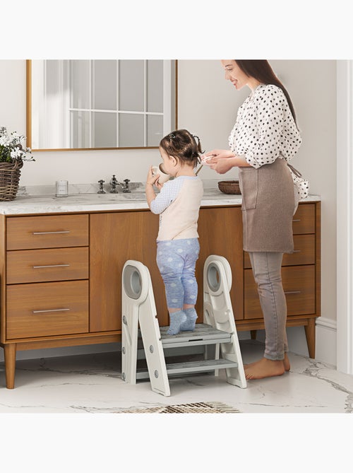 Marchepied enfant pliable 2 ou 3 marches modulable hdpe blanc gris - Kiabi Marchepied enfant pliable 2 ou 3 marches modulable hdpe blanc gris - Kiabi