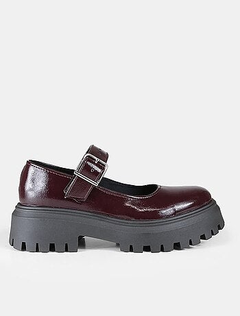 Mary Jane effet vernis BATA