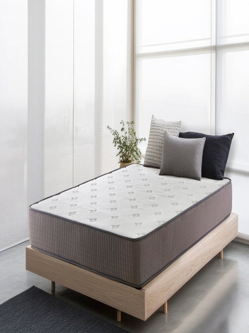 Matelas 140X190 SPRING BASIC Épaisseur 25 cm – Ressorts ensachés-Ergonomique - Kiabi Matelas 140X190 SPRING BASIC Épaisseur 25 cm – Ressorts ensachés-Ergonomique - Kiabi