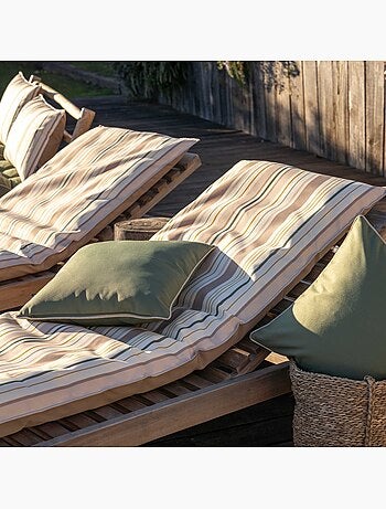 Matelas bain de soleil extérieur rayé