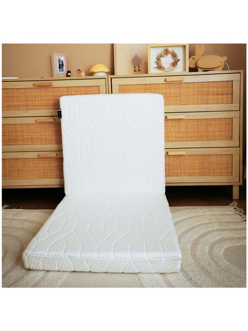 Matelas bébé peaux sensibles Zen pliant et déhoussable - Kiabi Matelas bébé peaux sensibles Zen pliant et déhoussable - Kiabi