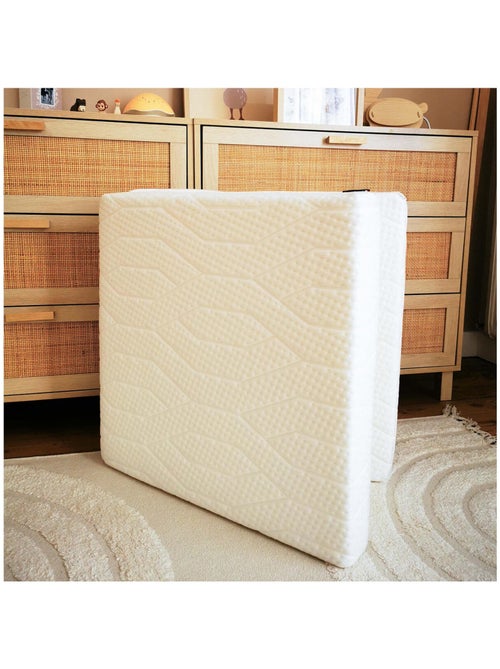 Matelas bébé peaux sensibles Zen pliant et déhoussable - Kiabi Matelas bébé peaux sensibles Zen pliant et déhoussable - Kiabi