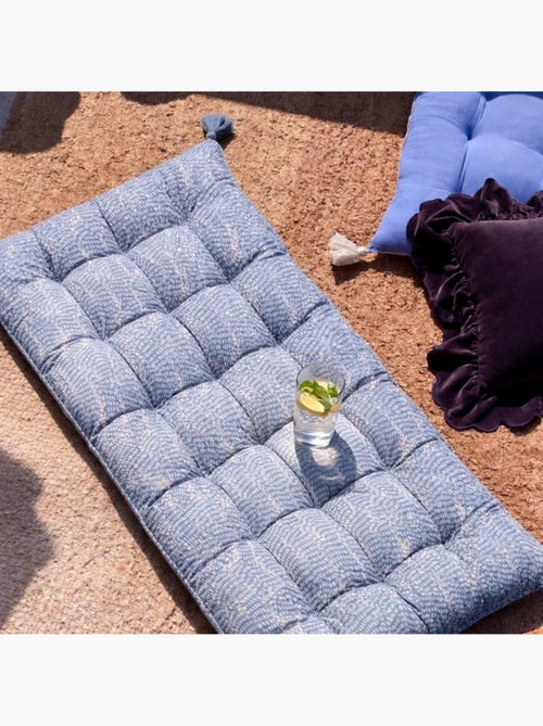Matelas déperlant et anti uv bleu 120x60cm - Kiabi Matelas déperlant et anti uv bleu 120x60cm - Kiabi