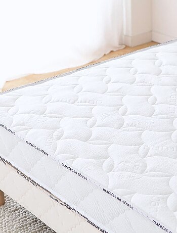 Matelas enfant mémoire de forme moelleux