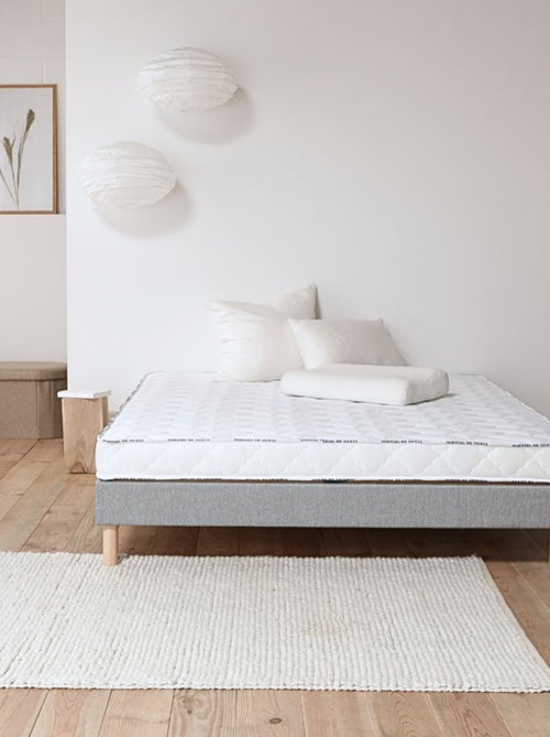 Matelas enfant Mousse Essentiel Ferme - 14 cm - Kiabi Matelas enfant Mousse Essentiel Ferme - 14 cm - Kiabi