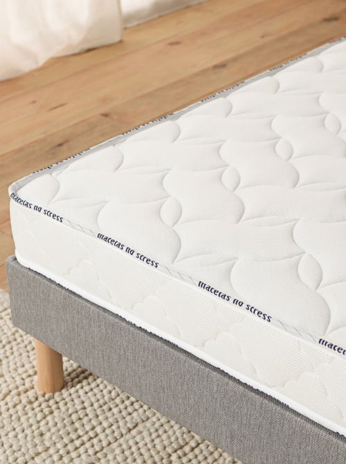 Matelas enfant Mousse Essentiel Ferme - 14 cm - Kiabi Matelas enfant Mousse Essentiel Ferme - 14 cm - Kiabi