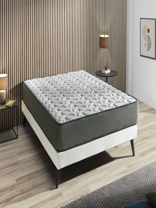 Matelas mousse GAMMA Épaisseur 22 CM - Kiabi Matelas mousse GAMMA Épaisseur 22 CM - Kiabi