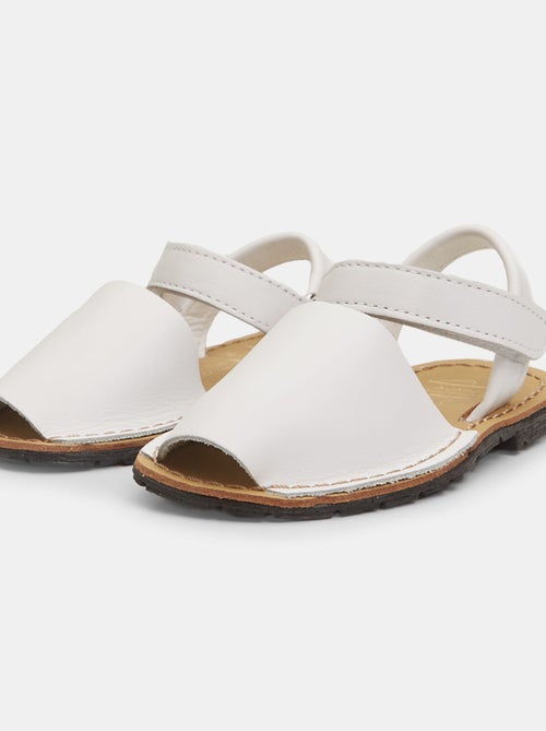 Menorquinas en cuir BATA - Kiabi