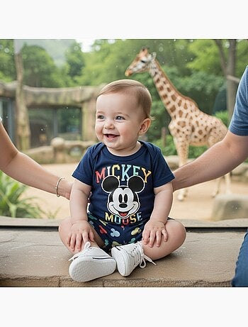 Mickey - T-shirt manches courtes avec tete personnage et son short assorti