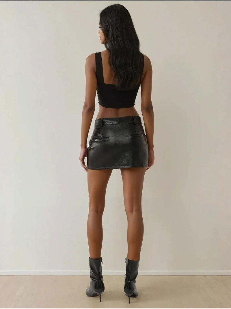 Mini-jupe ajustée taille basse en similicuir Noir - Kiabi
