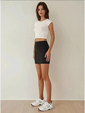 Mini-jupe ajustée taille haute
