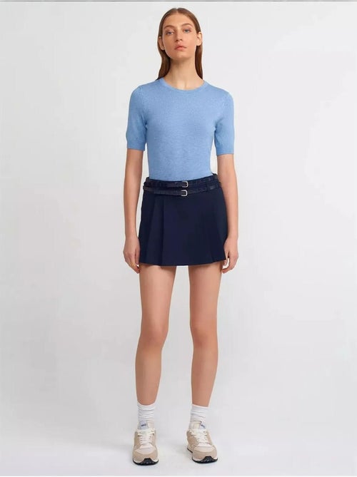 Mini-jupe courte plissée taille mi-haute avec ceinture - Kiabi Mini-jupe courte plissée taille mi-haute avec ceinture - Kiabi