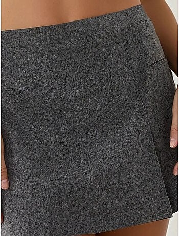 Mini-jupe droite taille haute
