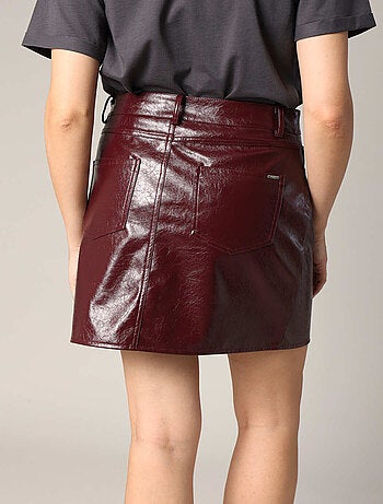 Mini-jupe effet brillant avec poches plaquées
'Deeluxe'