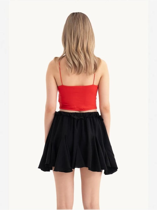 Mini-jupe plissée taille haute avec détail à la taille - Kiabi