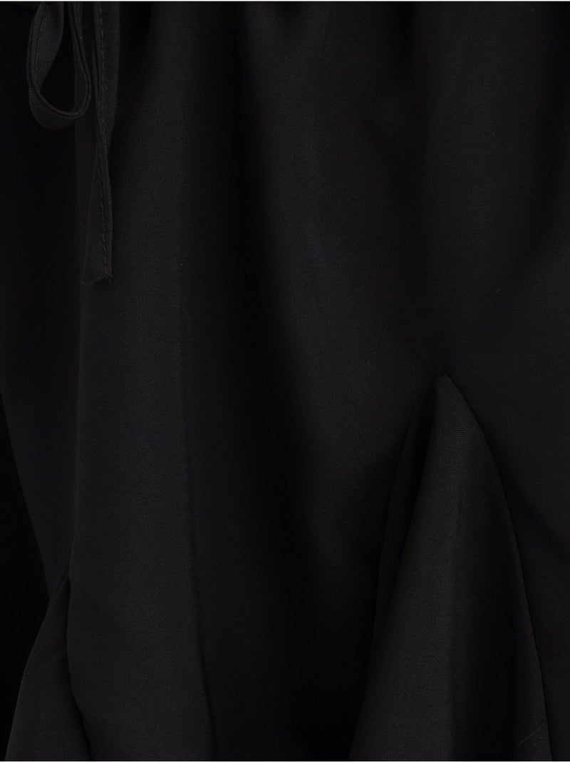 Mini-jupe plissée taille haute avec détail à la taille Noir - Kiabi