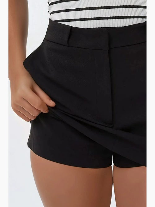 Mini-jupe taille haute avec détails arqués hiccup - Kiabi Mini-jupe taille haute avec détails arqués hiccup - Kiabi