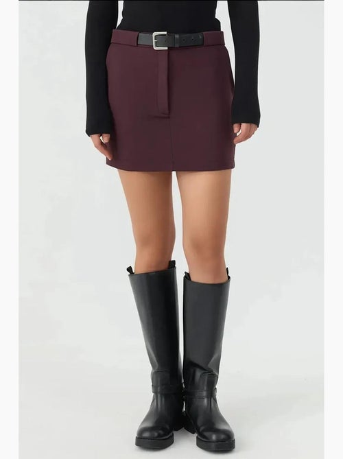 Mini-jupe taille haute avec détails arqués hiccup - Kiabi Mini-jupe taille haute avec détails arqués hiccup - Kiabi