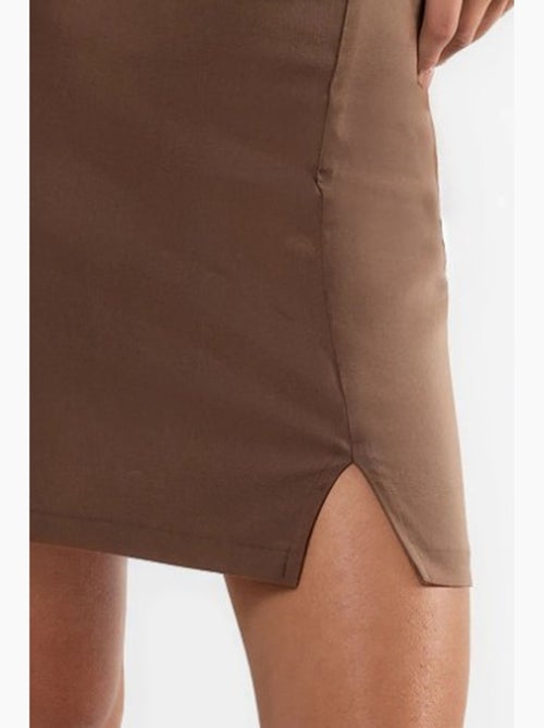 Mini-jupe taille haute avec fermeture éclair hiccup - Kiabi Mini-jupe taille haute avec fermeture éclair hiccup - Kiabi