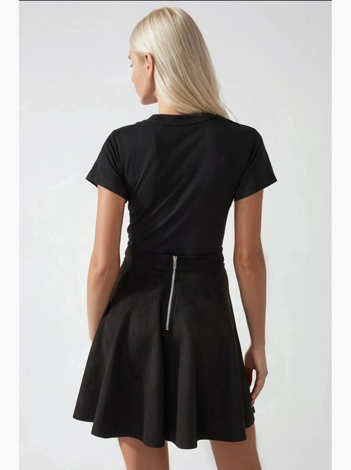 Mini-jupe taille haute élégante hiccup - Kiabi Mini-jupe taille haute élégante hiccup - Kiabi