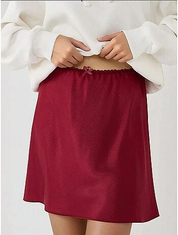 Mini-jupe trapèze en satin doux