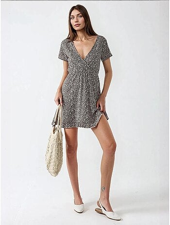 Mini robe à fleurs et col en v
