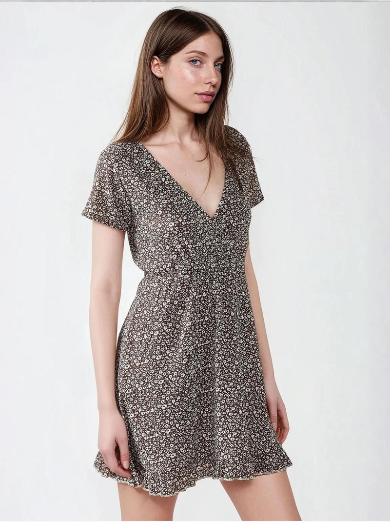 Mini robe à fleurs et col en v Marron clair - Kiabi