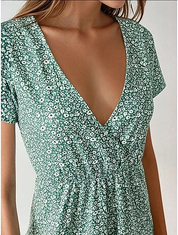 Mini robe à fleurs et col en v