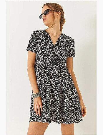 Mini-robe à manches courtes et col cache-cœur à motifs lucci