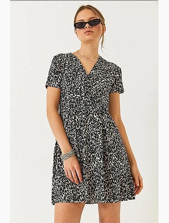 Mini-robe à manches courtes et col cache-cœur à motifs lucci
