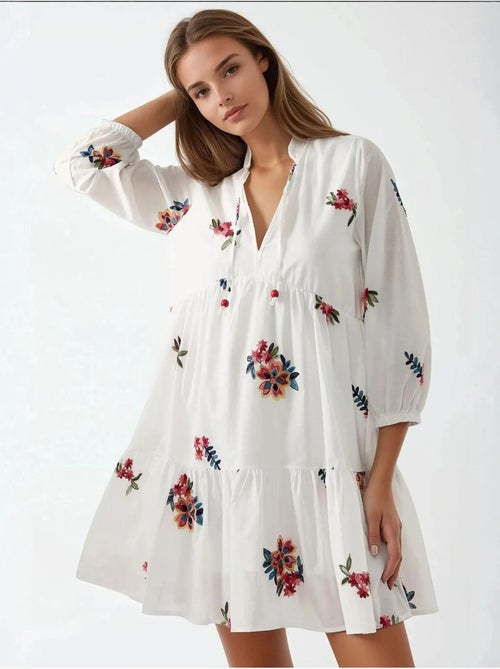 Mini-robe à motifs et col en v hiccup - Kiabi Mini-robe à motifs et col en v hiccup - Kiabi