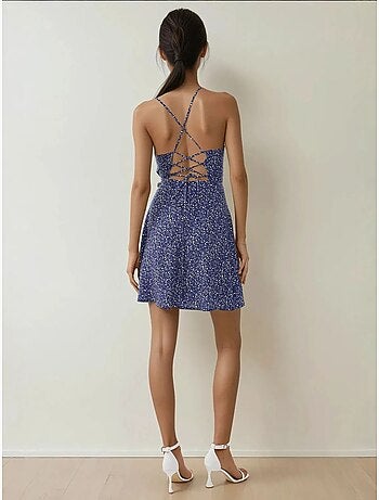 Mini robe à motifs floraux. Hiccup