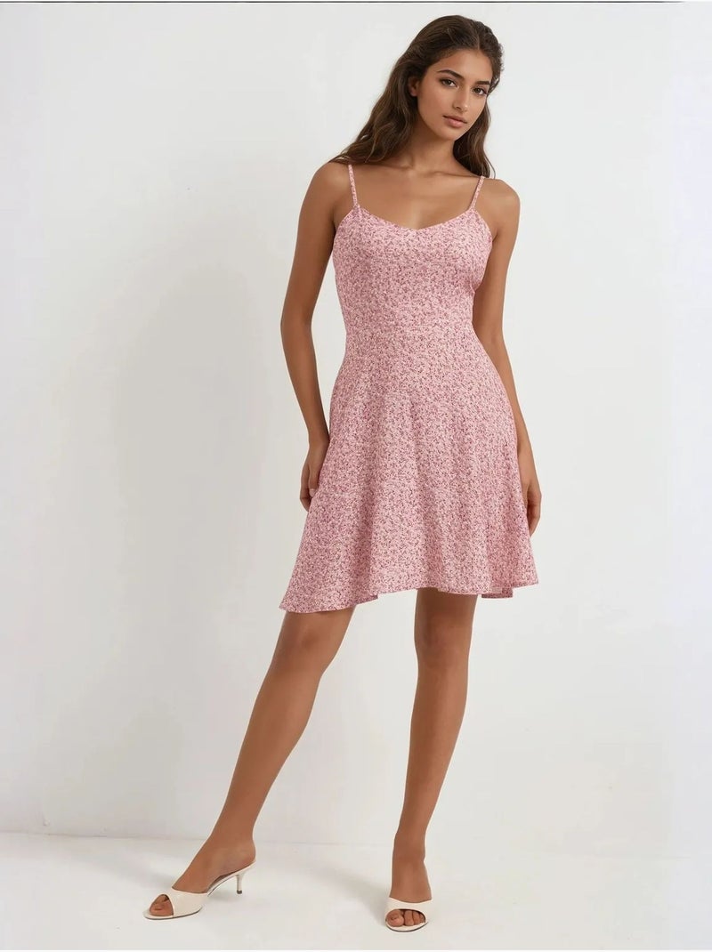Mini robe à motifs floraux. Rose dragée - Kiabi