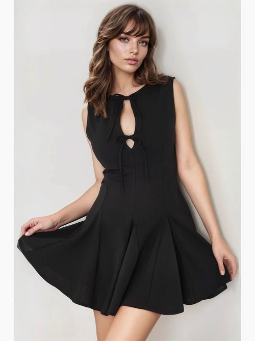 Mini-robe ajustée avec nœud hiccup - Kiabi Mini-robe ajustée avec nœud hiccup - Kiabi