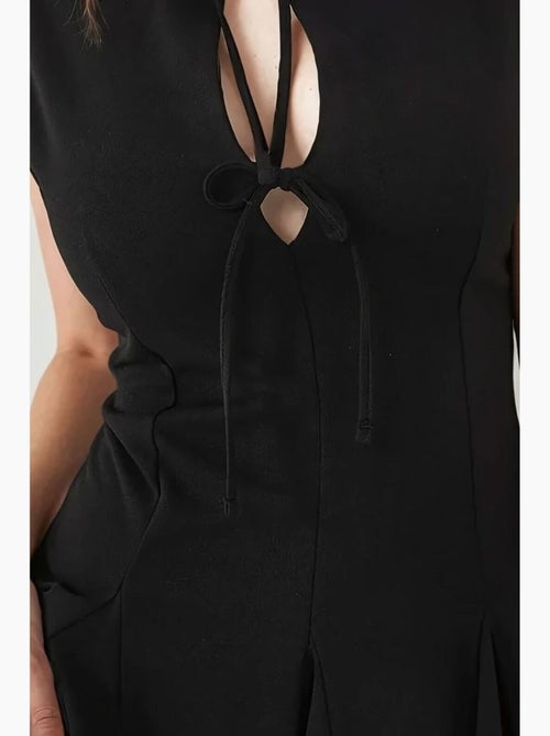 Mini-robe ajustée avec nœud hiccup - Kiabi Mini-robe ajustée avec nœud hiccup - Kiabi