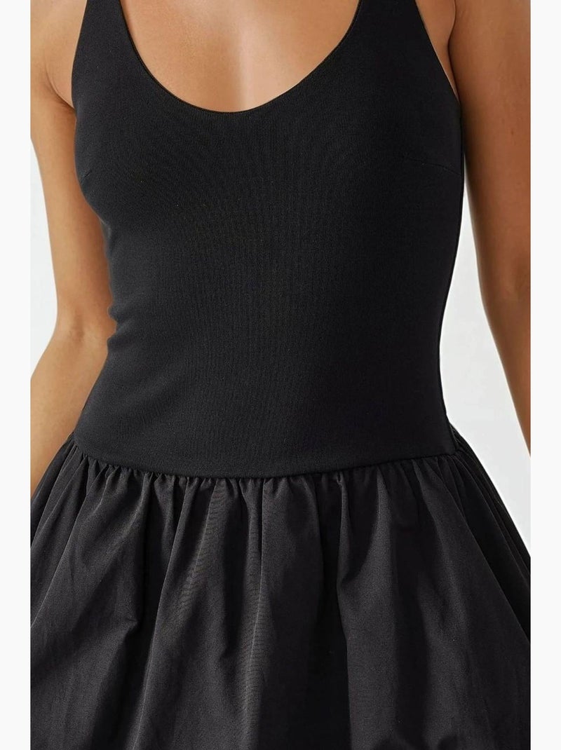 Mini-robe ballon hiccup Noir - Kiabi