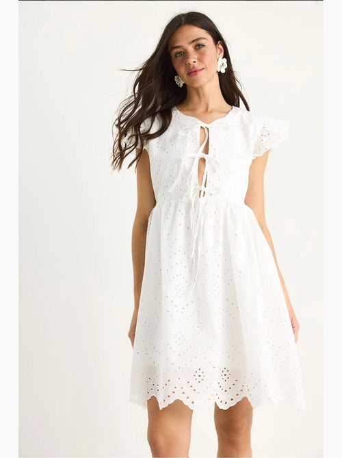 Mini-robe bianco avec nœud et doublure à œillets lucci - Kiabi Mini-robe bianco avec nœud et doublure à œillets lucci - Kiabi