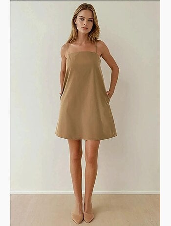 Mini-robe décontractée à col carré et poches hiccup
