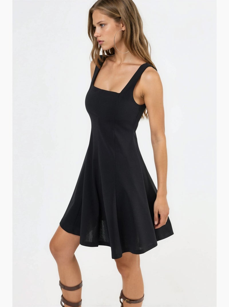 Mini-robe élégante à col carré hiccup Noir - Kiabi