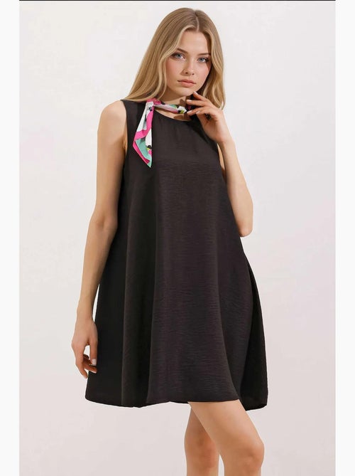 Mini-robe en lin bdart - Kiabi Mini-robe en lin bdart - Kiabi