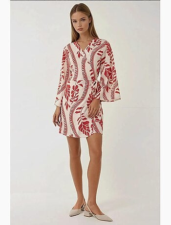 Mini-robe fleurie à col en v hiccup