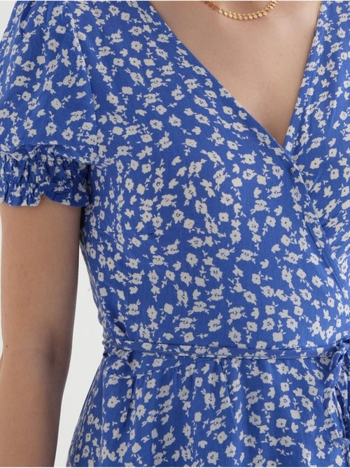Mini-robe fleurie à manches bouffantes et col surplis avec cordon de serrage hiccup - Kiabi Mini-robe fleurie à manches bouffantes et col surplis avec cordon de serrage hiccup - Kiabi