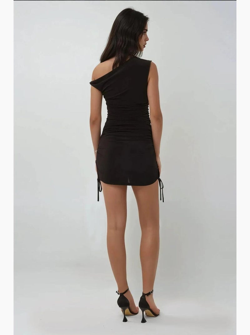 Mini-robe moulante à col asymétrique et détails découpés hiccup Noir - Kiabi