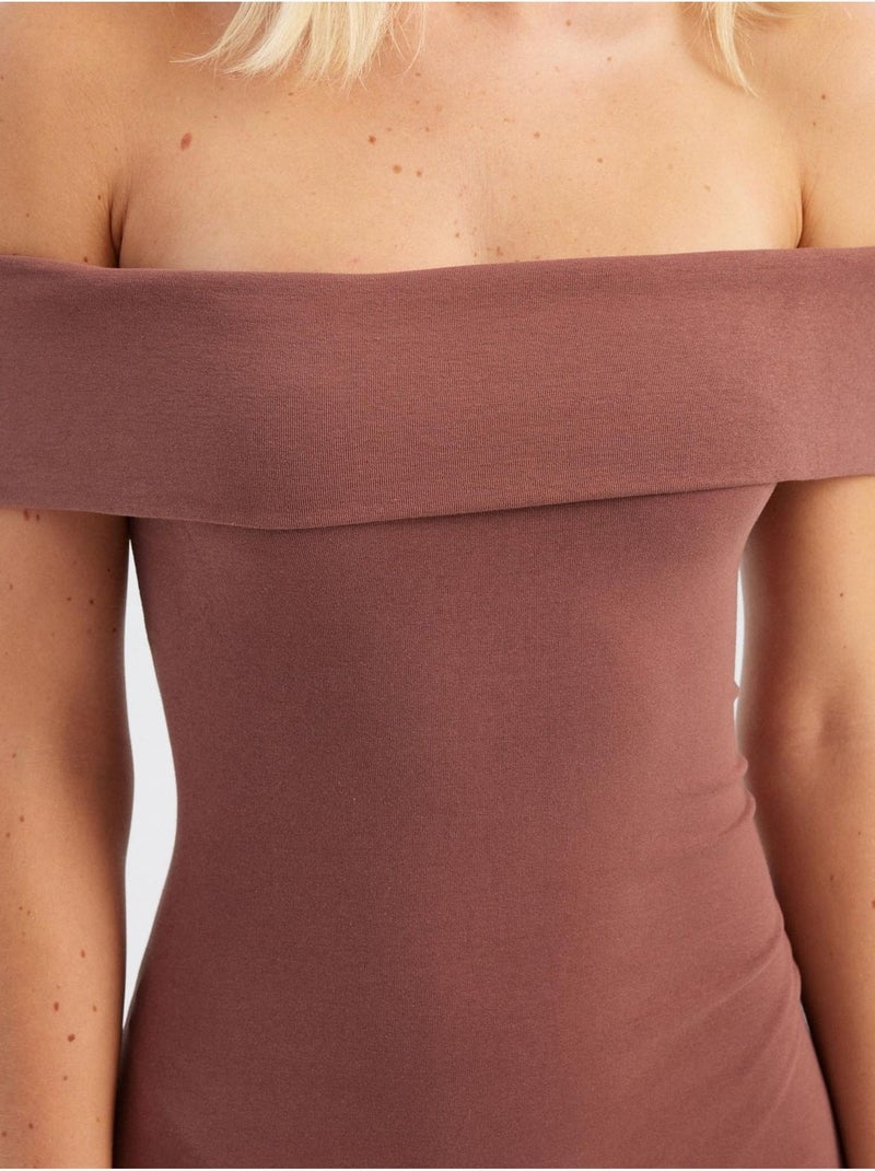Mini robe moulante à épaules dénudées hiccup Marron - Kiabi